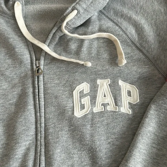 GAP gray jogger set with stripe accents - Picture 4 of 11